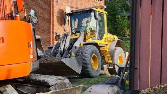 Hos Jtech kan man hyra maskiner i Gävle